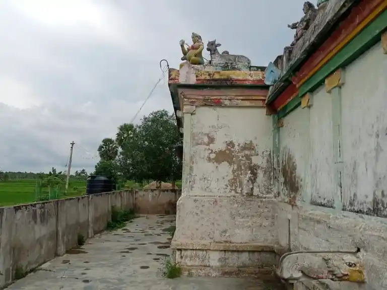 Arulmigu Mariamman Temple, Karuvakuruichi - 614018 அருள்மிகு மாரியம்மன் திருக்கோயில், Karuvakuruichi - 614018, Thiruvarur - Ancient Temple Architecture and History Image 3