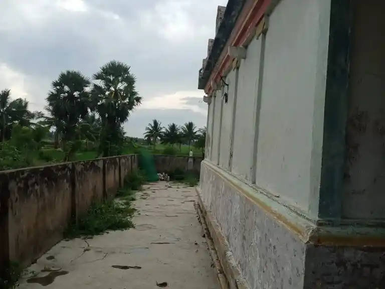 Arulmigu Mariamman Temple, Karuvakuruichi - 614018 அருள்மிகு மாரியம்மன் திருக்கோயில், Karuvakuruichi - 614018, Thiruvarur - Ancient Temple Architecture and History Image 4