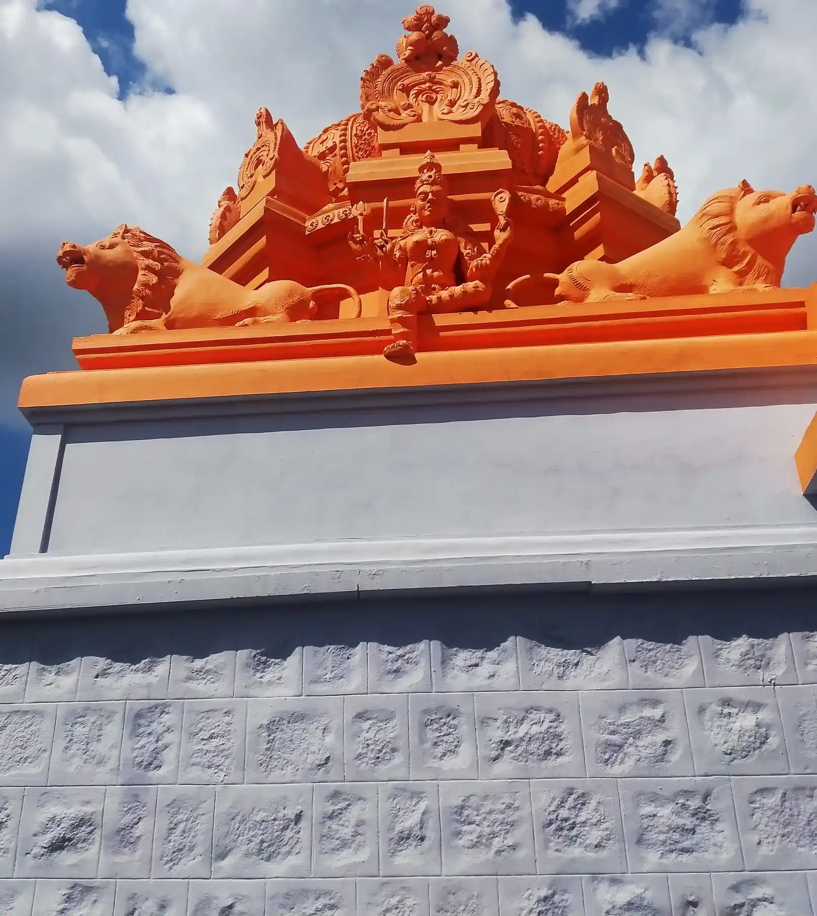 Arulmigu Mariamman Temple, Koothampalayam, Koothampalayam - 638051 அருள்மிகு மாரியம்மன் திருக்கோயில், கூத்தம்பாளையம், Koothampalayam - 638051, Erode - Ancient Temple Architecture and History Image 2