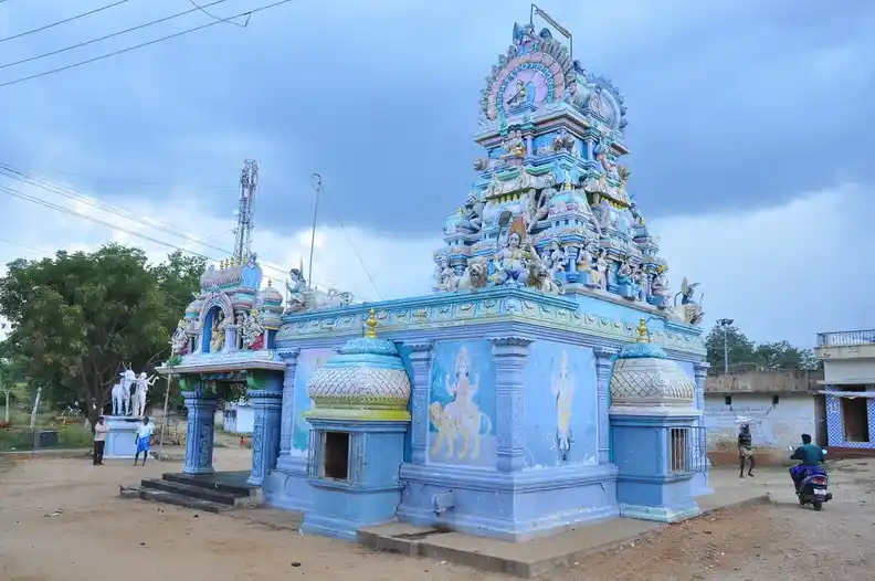 Arulmigu Mariamman Temple, Kunandiyur - 636458 அருள்மிகு மாரியம்மன் திருக்கோயில், Kunandiyur - 636458, Salem - Ancient Temple Architecture and History Image 4