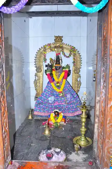 Arulmigu Mariamman Temple, Kunandiyur - 636458 அருள்மிகு மாரியம்மன் திருக்கோயில், Kunandiyur - 636458, Salem - Ancient Temple Architecture and History Image 9