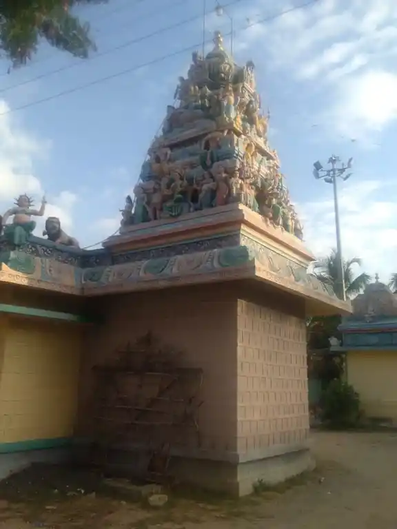 Arulmigu Mariamman Temple, Kurukkalpatty, Erumaipatti - 637102 அருள்மிகு மாரியம்மன் திருக்கோயில், Kurukkalpatty, Erumaipatti - 637102, Salem - Ancient Temple Architecture and History Image 3