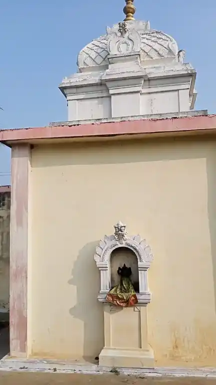 Arulmigu Mariamman Temple, Madanaickenpatty, Mallikundam - 636458 அருள்மிகு மாரியம்மன் திருக்கோயில், Madanaickenpatty, Mallikundam - 636458, Salem - Ancient Temple Architecture and History Image 3