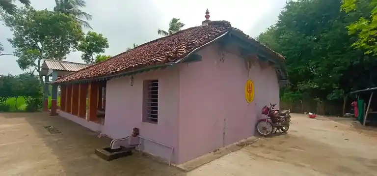 Arulmigu Mariamman Temple, Manandhakudi - 609503 அருள்மிகு மாரியம்மன் திருக்கோயில், Manandhakudi - 609503, Thiruvarur - Ancient Temple Architecture and History Image 5