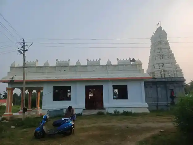 Arulmigu Mariamman Temple, Manathal Nallagoundampatty, Olaippatti - 636454 அருள்மிகு மாரியம்மன் திருக்கோயில், Manathal Nallagoundampatty, Olaippatti - 636454, Salem - Ancient Temple Architecture and History Image 8