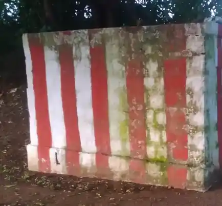 Arulmigu Mariamman Temple, Mariyathanahalli, Jarugu - 636807 அருள்மிகு மாரியம்மன் திருக்கோயில், மாரியாத்தானஹள்ளி, ஜாகுரு - 636807, Dharmapuri - Ancient Temple Architecture and History Image 4