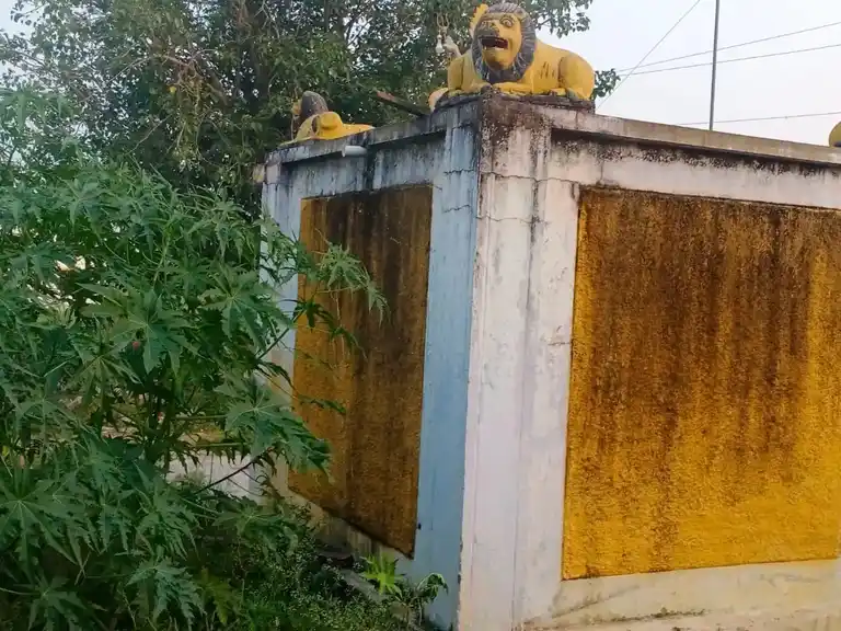Arulmigu Mariamman Temple, Mathoor - 635105 Arulmigu Mariamman Temple, மத்துர் - 635105, Krishnagiri - Ancient Temple Architecture and History Image 2