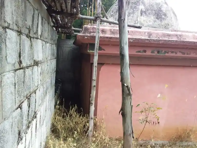 Arulmigu Mariamman Temple, Mettu Marudur, Kulithalai - 639107 Arulmigu Mariamman Temple, Mettu Marudur, Kulithalai - 639107, Karur - Ancient Temple Architecture and History Image 3