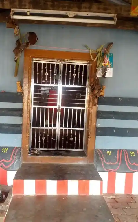 Arulmigu Mariamman Temple, Mudivaithanendal - 628102 அருள்மிகு மாரியம்மன் திருக்கோயில், Mudivaithanendal - 628102, Thoothukudi - Ancient Temple Architecture and History Image 3