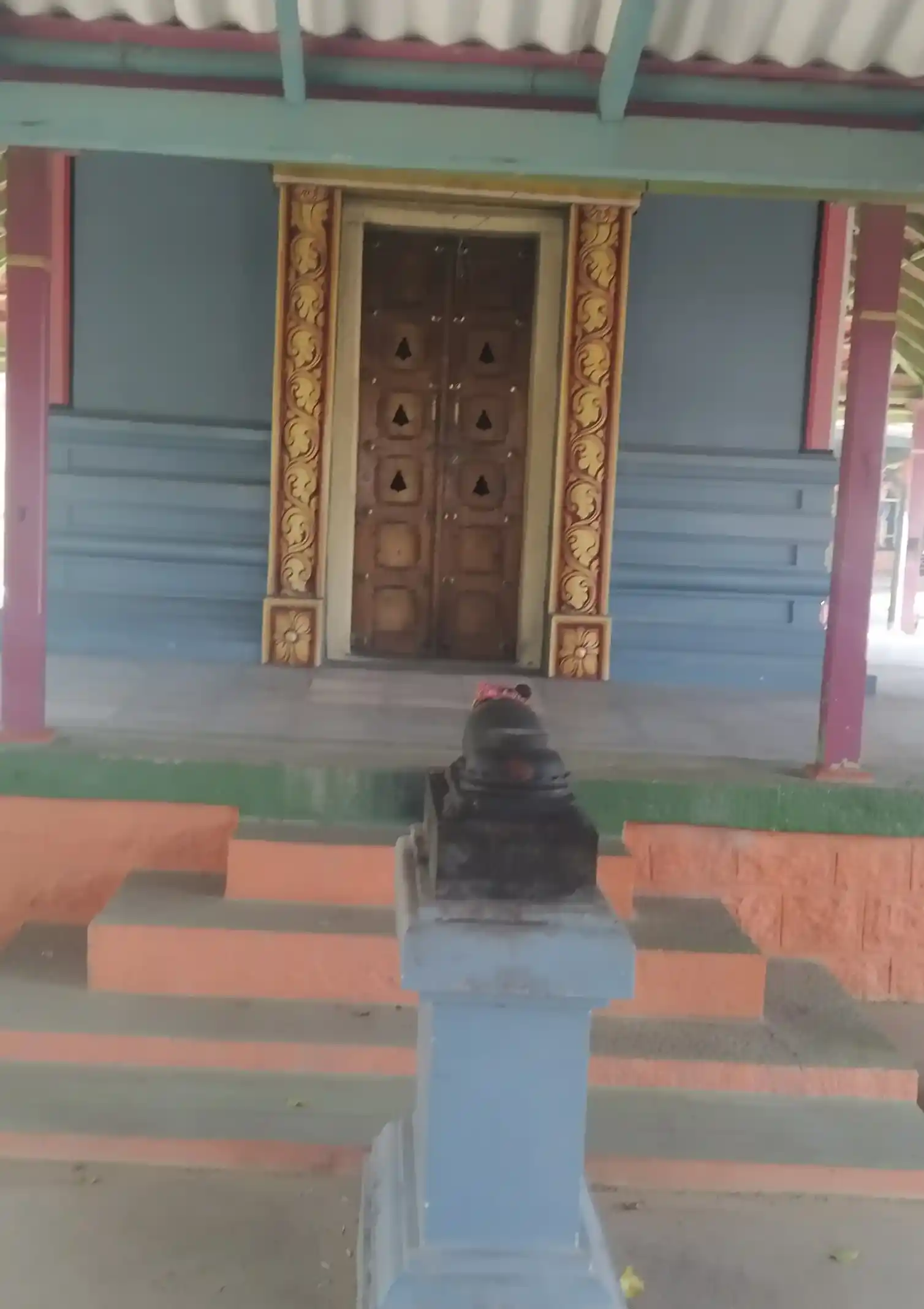 Arulmigu Mariamman Temple, Mylaripayam, Vilankurichy - 641035 அருள்மிகு மாரியம்மன் திருக்கோயில், Mylaripayam, விலங்குறிச்சி - 641035, Coimbatore - Ancient Temple Architecture and History Image 4