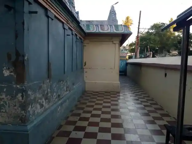 Arulmigu Mariamman Temple, Narasinganpettai - 609802 Arulmigu Mariamman Temple, Narasinganpettai - 609802, Thanjavur - Ancient Temple Architecture and History Image 10