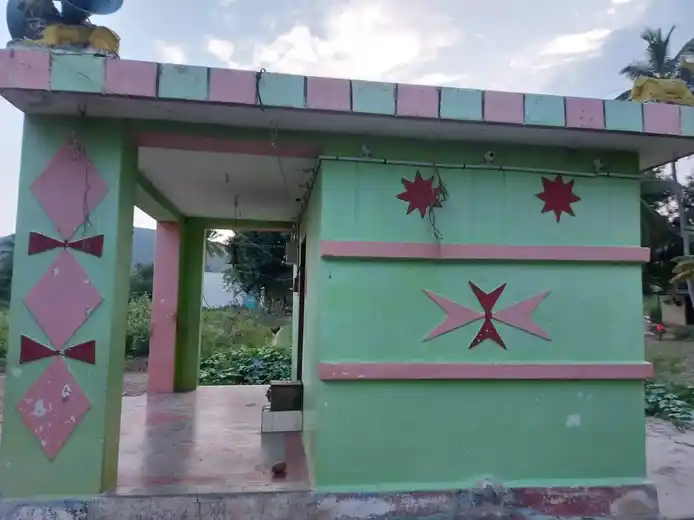 Arulmigu Mariamman Temple, Near Dasampatti Road, Pavalandur - 636810 Arulmigu Mariamman Temple, Near Dasampatti Road, Pavalandur - 636810, Dharmapuri - Ancient Temple Architecture and History Image 9