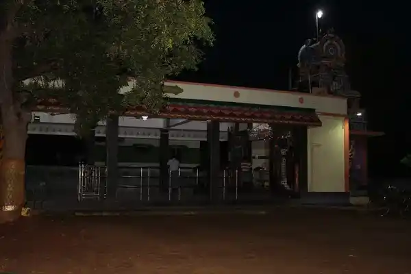 Arulmigu Mariamman Temple, Near Perumal Temple, Rajavallipuram - 627359 அருள்மிகு மாரியம்மன் திருக்கோயில், பெருமாள் கோவில் அருகில், இராஜவல்லிபுரம் - 627359, Tirunelveli - Ancient Temple Architecture and History Image 2