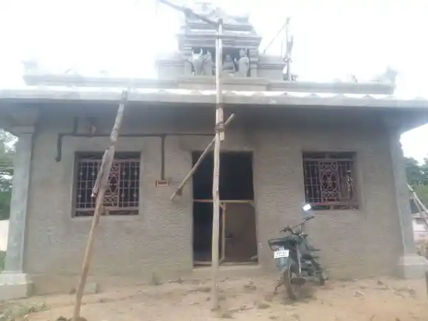 Arulmigu Mariamman Temple, Near Solakottai, Vellolai - 636807 அருள்மிகு மாரியம்மன் திருக்கோயில், Near Solakottai, Vellolai - 636807, Dharmapuri - Ancient Temple Architecture and History Image 3