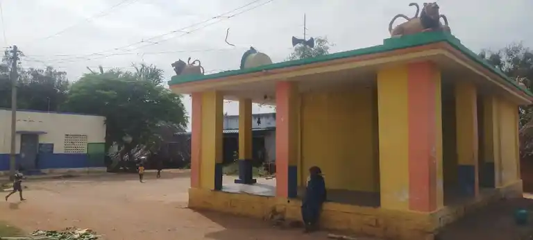 Arulmigu Mariamman Temple, Near Toalgate, Burikkal - 636807 அருள்மிகு மாரியம்மன் திருக்கோயில், Near Toalgate, Burikkal - 636807, Dharmapuri - Ancient Temple Architecture and History Image 3