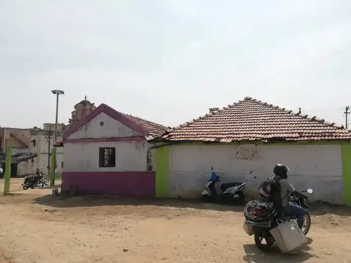 Arulmigu Mariamman Temple, Periasoragai, Periyasoragai - 636502 அருள்மிகு மாரியம்மன் திருக்கோயில், Periasoragai, Periyasoragai - 636502, Salem - Ancient Temple Architecture and History Image 4