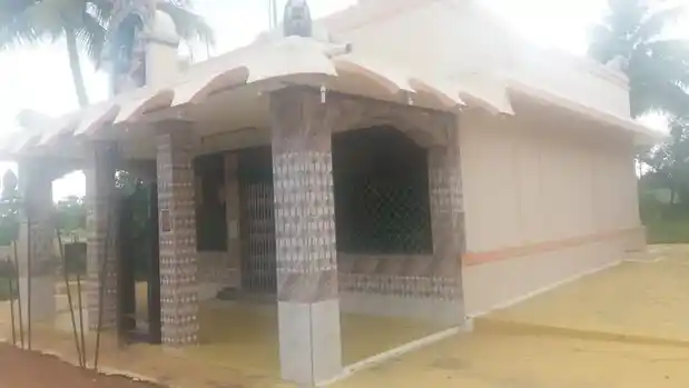 Arulmigu Mariamman Temple, Periyavelamalai, Periyavelamalai - 638116 அருள்மிகு மாரியம்மன் திருக்கோயில், Periyavelamalai, பெரியவிழாமலை - 638116, Erode - Ancient Temple Architecture and History Image 4