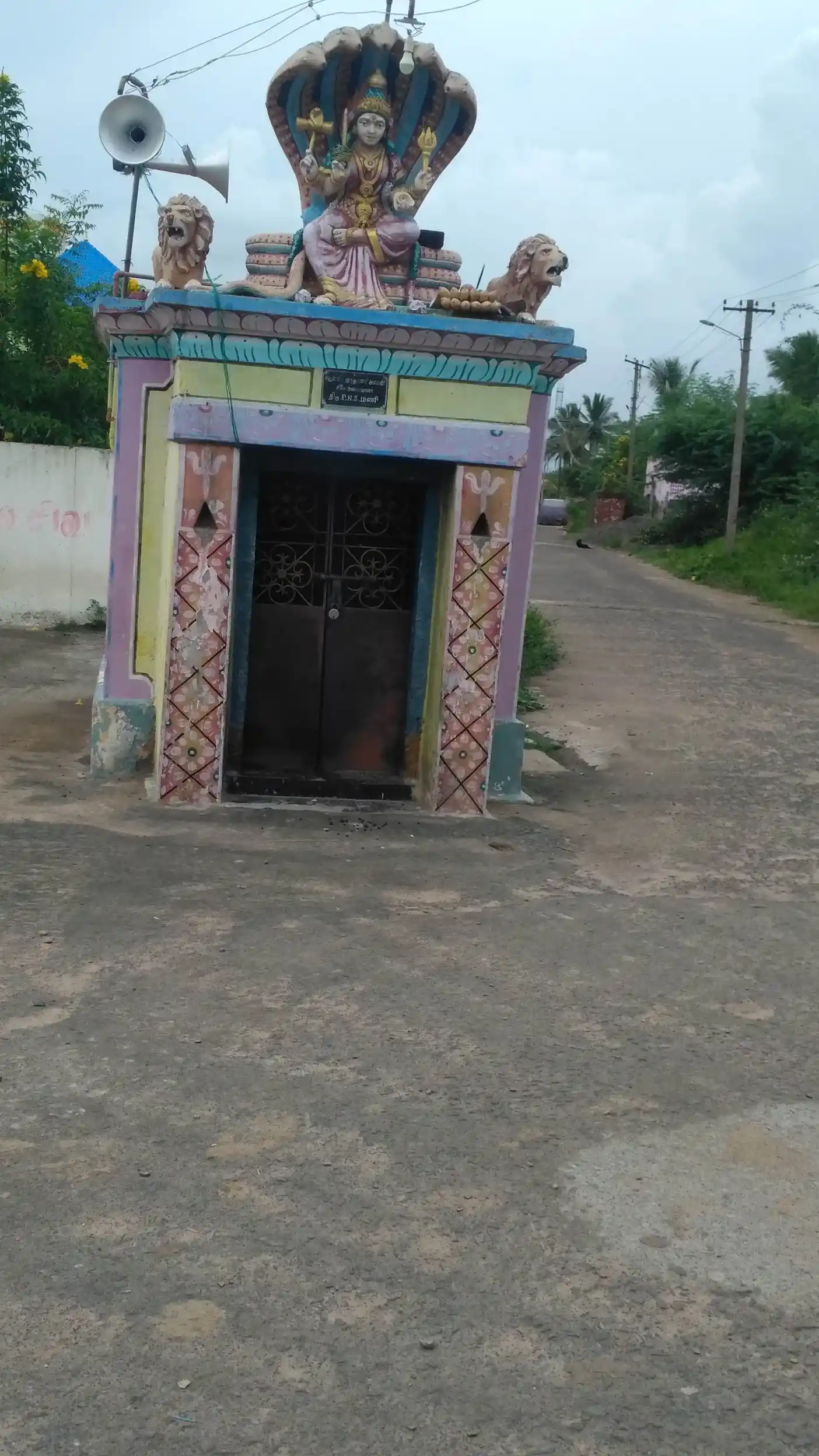 Arulmigu Mariamman Temple, Perumperakandigai - 603310 அருள்மிகு மாரியம்மன் திருக்கோயில், Perumperakandigai - 603310, Chengalpattu - Ancient Temple Architecture and History Image 3