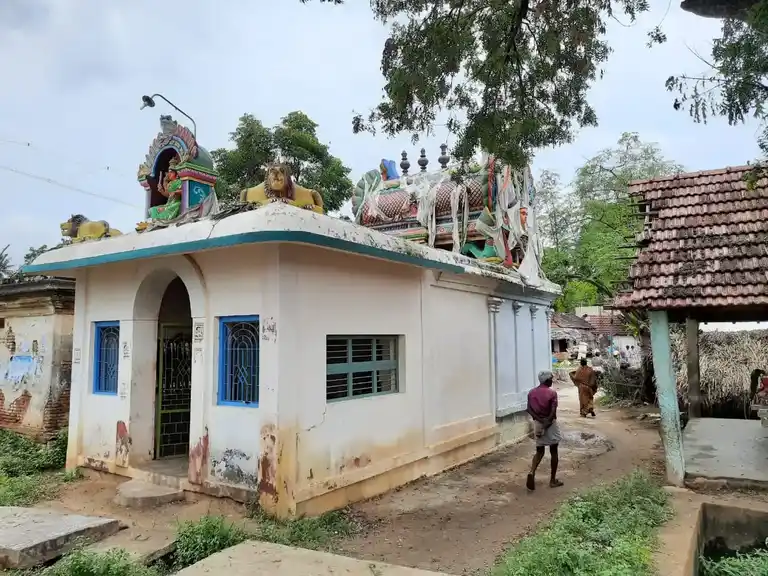 Arulmigu Mariamman Temple, Peruvalanallur - 621712 Arulmigu Mariamman Temple, Peruvalanallur - 621712, Thiruchirappalli - Ancient Temple Architecture and History Image 4