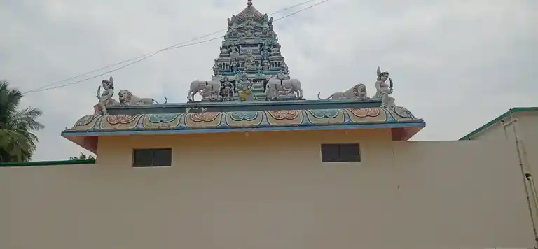 Arulmigu Mariamman Temple, S.Valavanthi - 637207 அருள்மிகு மாரியம்மன் திருக்கோயில், ச. வாழவந்தி, எஸ்.வாழவந்தி - 637207, Namakkal - Ancient Temple Architecture and History Image 4