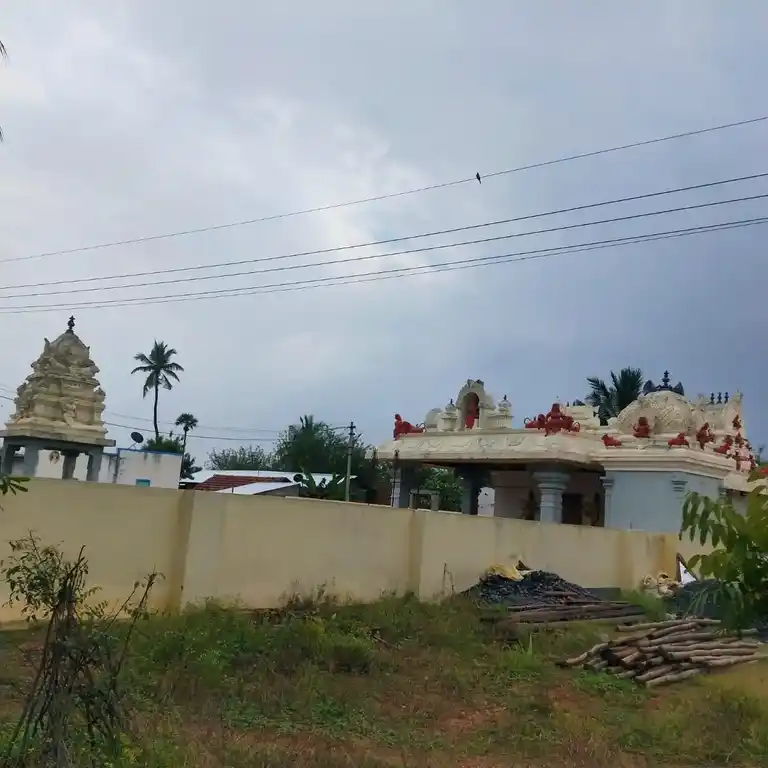 Arulmigu Mariamman Temple, Sarkarigoundanpalayam - 638052 அருள்மிகு மாரியம்மன் திருக்கோயில், சர்க்கரை கவுண்டன்பாளையம் - 638052, Erode - Ancient Temple Architecture and History Image 4