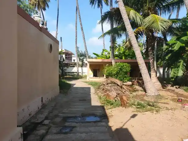 Arulmigu Mariamman Temple, Thotakurichi, Thotakurichi - 639113 அருள்மிகு மாரியம்மன் திருக்கோயில், Thotakurichi, Thotakurichi - 639113, Karur - Ancient Temple Architecture and History Image 4