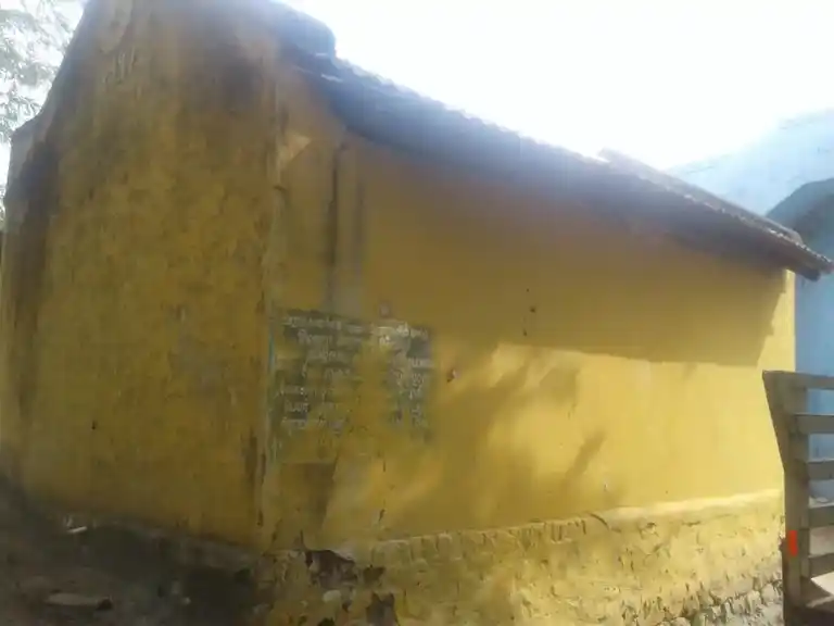 Arulmigu Mariamman Temple, Thumbipadi, Omalur - 636455 அருள்மிகு மாரியம்மன் திருக்கோயில், Thumbipadi, Omalur - 636455, Salem - Ancient Temple Architecture and History Image 3