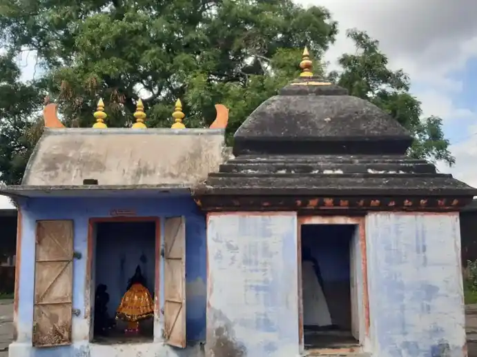 Arulmigu Mariamman Temple, Uthamapalayam - 638111 அருள்மிகு மாரியம்மன் திருக்கோயில், Uthamapalayam - 638111, Tiruppur - Ancient Temple Architecture and History Image 6