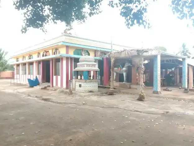 Arulmigu Mariamman Temple, Vadivelampalayam - 642203 அருள்மிகு மாரியம்மன் திருக்கோயில்வடிவேலம்பாளையம், வடிவேலம்பாளையம் - 642203, Coimbatore - Ancient Temple Architecture and History Image 3