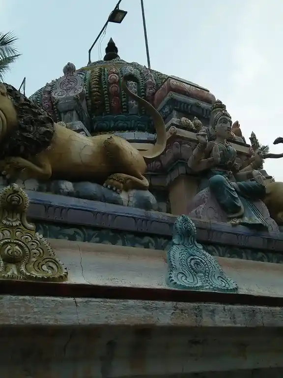 Arulmigu Mariamman Temple, Varagur Puthur - 632319 அருள்மிகு மாரியம்மன் திருக்கோயில், வரகூர்புதூர் - 632319, Ranipet - Ancient Temple Architecture and History Image 4