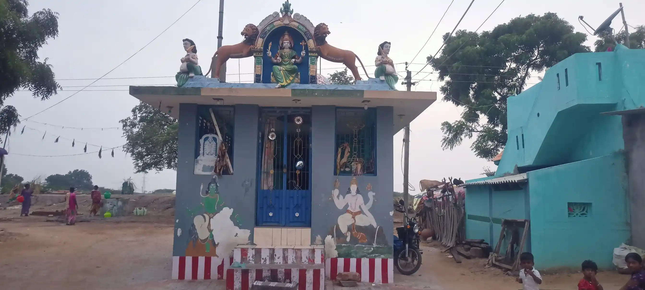 Arulmigu Mariamman Temple, Velankulam - 623537 அருள்மிகு மாரியம்மன் திருக்கோயில், Velankulam - 623537, Ramanathapuram - Ancient Temple Architecture and History Image 3