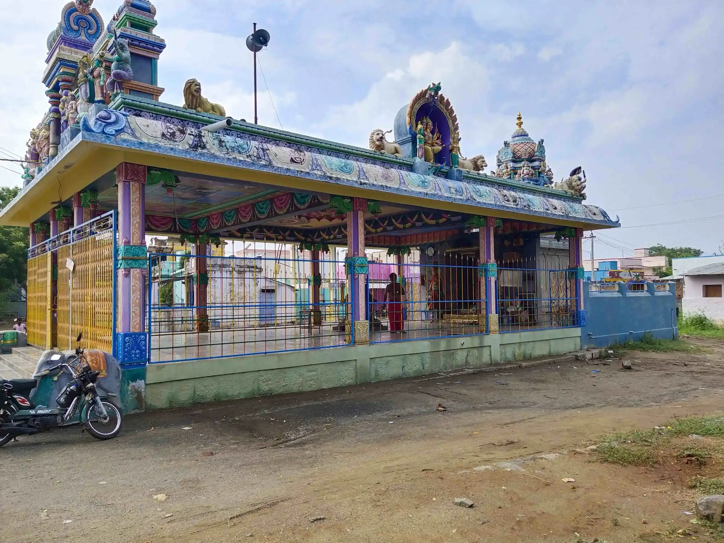 Arulmigu Mariamman Temple, Vengatajalapuram - 621011
