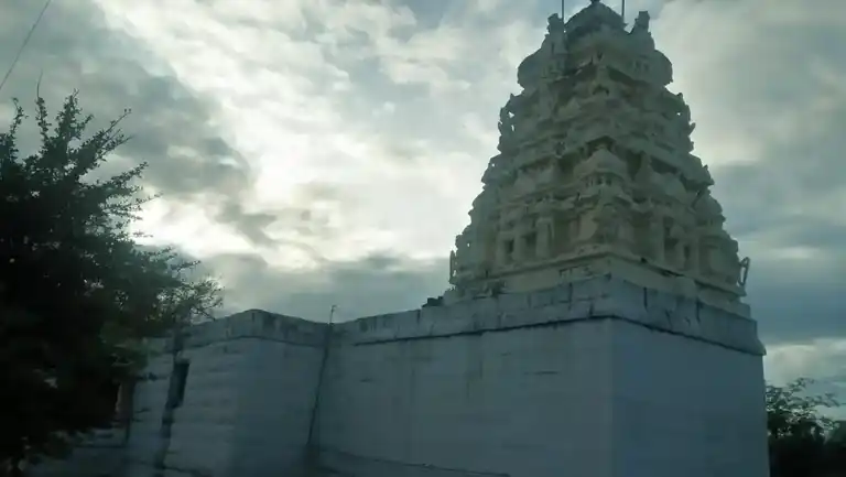 Arulmigu Mariamman Temple, Vengipalayam, Sankari - 637304 அருள்மிகு மாரியம்மன் திருக்கோயில், Vengipalayam, Sankari - 637304, Salem - Ancient Temple Architecture and History Image 4