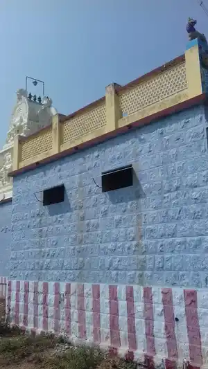 Arulmigu Mariamman Temple, Village Middle, Alamanaiackan Patti - 627719 அருள்மிகு மாரியம்மன் திருக்கோயில், Village Middle, Alamanaiackan Patti - 627719, Tenkasi - Ancient Temple Architecture and History Image 2