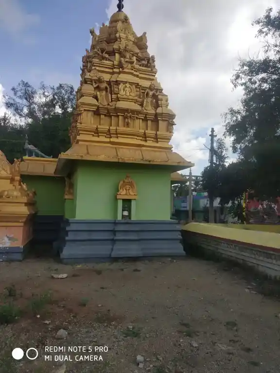 Arulmigu Mariamman Vagaiyara Temple, Jammanapudur - 635652 அருள்மிகு மாரியம்மன் அரவட்ட மாரியம்மன் திருக்கோயில், ஜம்மனப்புதுர் - 635652, Thirupathur - Ancient Temple Architecture and History Image 6