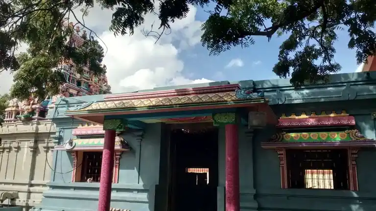 Arulmigu Mariamman (Vagaiyara) Temple, Kannapuram, Vellakovil - 638111 அருள்மிகு மாரியம்மன் மற்றும் விக்ரமசோழீஸ்வரர் திருக்கோயில், Kannapuram, Vellakovil - 638111, Tiruppur - Ancient Temple Architecture and History Image 3