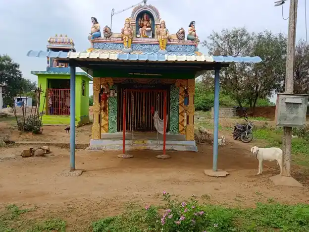 Arulmigu Mariamman, Vinayagar Temple, Akkaraipatty - 637503 அருள்மிகு மாரியம்மன் விநாயகர் திருக்கோயில், Akkaraipatty - 637503, Namakkal - Ancient Temple Architecture and History Image 4