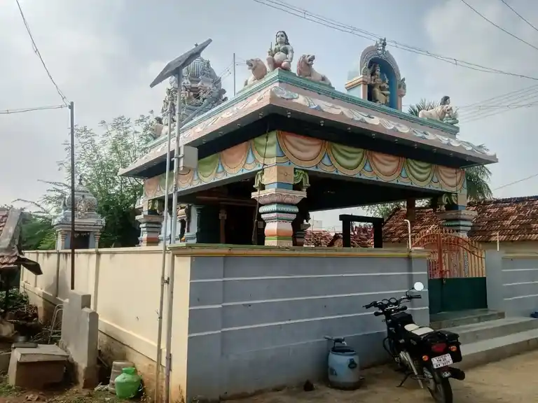 Arulmigu Mariamman, Vinayagar Temple, Chinna Kakkaveri - 637406 அருள்மிகு மாரியம்மன், விநாயகர் திருக்கோயில், சின்ன காக்காவேரி - 637406, Namakkal - Ancient Temple Architecture and History Image 4