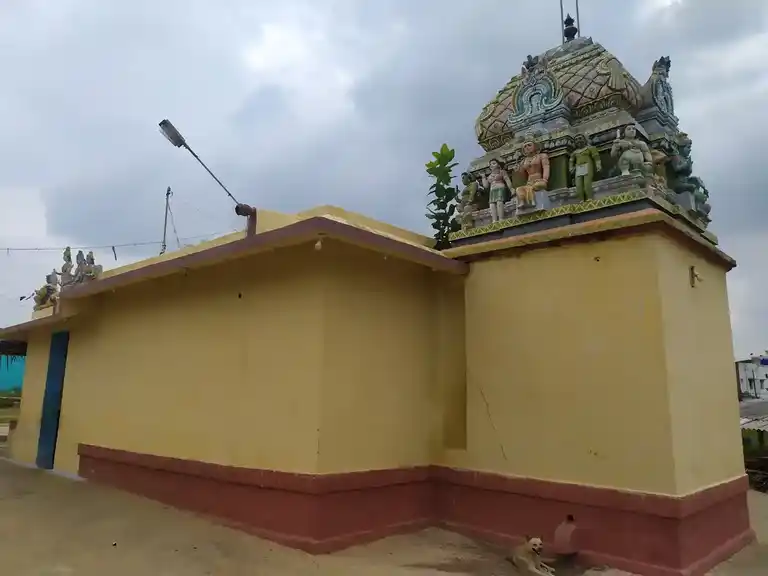 Arulmigu Mariammman Temple, Karveppampatti - 637304 அருள்மிகு மாரியம்மன் திருக்கோயில், Karveppampatti - 637304, Namakkal - Ancient Temple Architecture and History Image 4