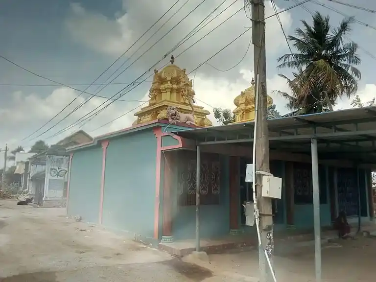 Arulmigu Mariiyamman Temple, Thamaraikulam - 621705 அருள்மிகு மாரியம்மன் திருக்கோயில், Thamaraikulam - 621705, Ariyalur - Ancient Temple Architecture and History Image 2