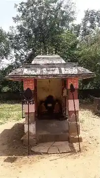 Arulmigu Mariyamman And Ayyanar Vagayara Temple, Manavalanpettai, Sundaraperumal Temple - 614208 அருள்மிகு மாரியம்மன் மற்றும் அய்யனார் வகையறா திருக்கோயில், மணவாளன்பேட்டை, Sundaraperumal Temple - 614208, Thanjavur - Ancient Temple Architecture and History Image 3