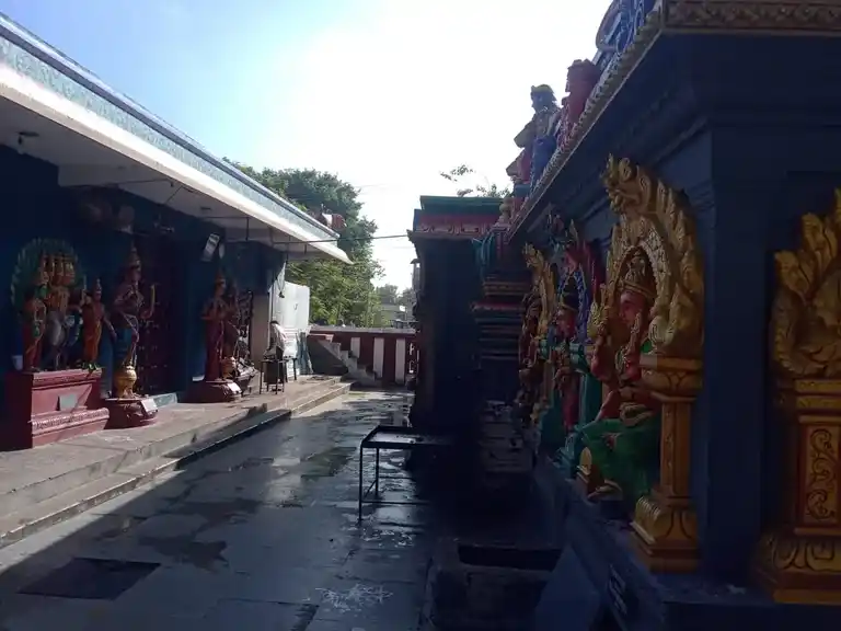 Arulmigu Mariyamman and Selliamman Temple, Madhurantakam - 603306 அருள்மிகு மாரியம்மன் மற்றும் செல்லியம்மன் திருக்கோயில், மதுராந்தகம் - 603306, Chengalpattu - Ancient Temple Architecture and History Image 4