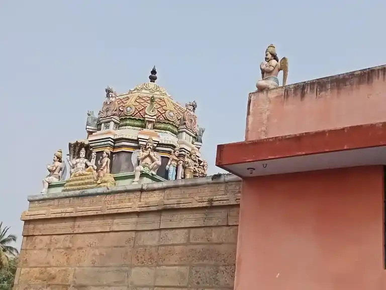 Arulmigu Mariyamman,Bagavathiamman,Padavettiyamman,Vinayakr Temple, Solasiramani - 637210 அருள்மிகு மாரியம்மன் பகவதியம்மன் விநாயகர் திருக்கோயில், சோழசிராமணி - 637210, Namakkal - Ancient Temple Architecture and History Image 6