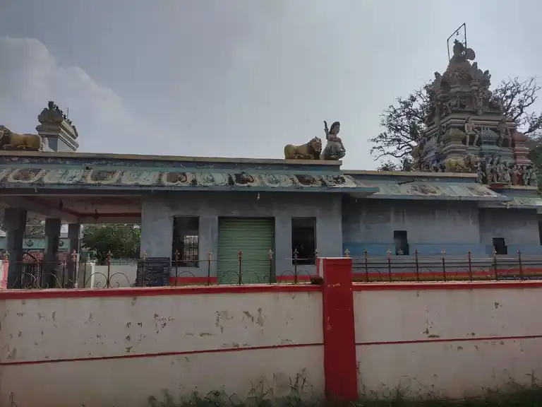 Arulmigu Mariyamman Drowpathiyamman Venkatramanaswamy Temple, Nachinampatti, Doddampatti. H - 636903