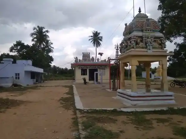 Arulmigu Mariyamman, Kaliyamman Temple, Vadagaraiattur Melmugam - 637213 அருள்மிகு மாரியம்மன் காளியம்மன் திருக்கோயில், Vadagaraiattur Melmugam - 637213, Namakkal - Ancient Temple Architecture and History Image 4