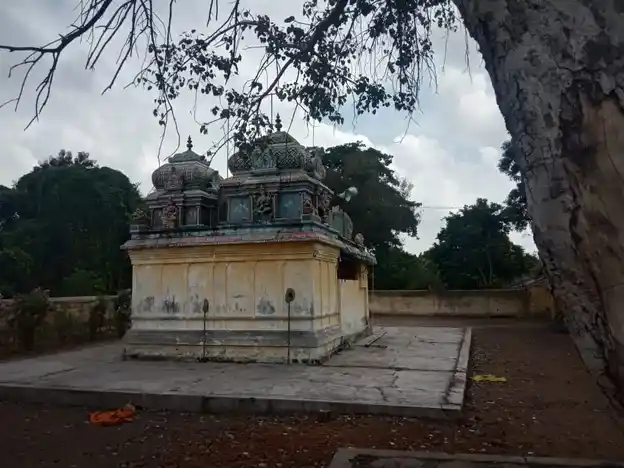 Arulmigu Mariyamman Koil, Kozhiyur - 606106 அருள்மிகு மாரியம்மன் திருக்கோயில், Kozhiyur - 606106, Cuddalore - Ancient Temple Architecture and History Image 3