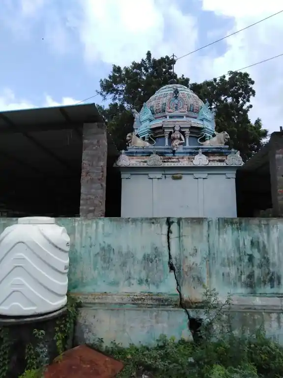 Arulmigu Mariyamman Mumoorthi Vinayagar Temple, Nallathadi - 609807 அருள்மிகு மாரியம்மன் மும்மூர்த்தி விநாயகர் திருக்கோயில், Nallathadi - 609807, Thanjavur - Ancient Temple Architecture and History Image 5