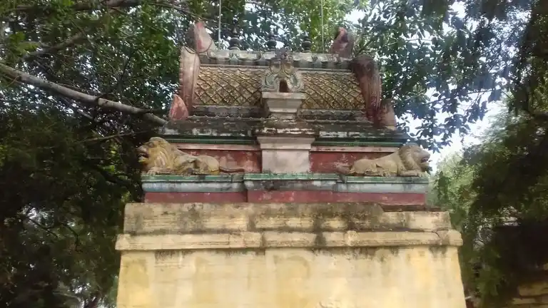 Arulmigu Mariyamman Nachimar Temple, Pettapalayam - 637015 அருள்மிகு மாரியம்மன் நாச்சிமார், திருக்கோயில், மோகனூர் ரோடு, Pettapalayam - 637015, Namakkal - Ancient Temple Architecture and History Image 7
