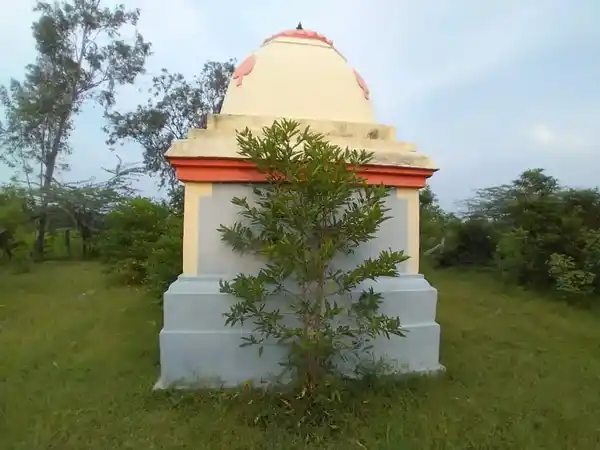 Arulmigu Mariyamman Pidariyamman Temple, Erandamkattalai - 612202 அருள்மிகு மாரியம்மன், பிடாரியம்மன் திருக்கோயில், Erandamkattalai - 612202, Thanjavur - Ancient Temple Architecture and History Image 3
