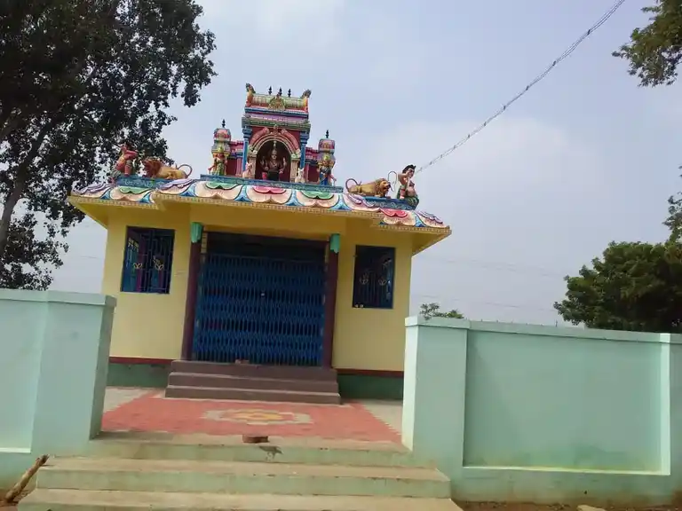 Arulmigu Mariyamman Pidariyamman Temple, Iranyamangalam, Earaniyamangalam - 639107 Arulmigu Mariyamman Pidariyamman Temple, Iranyamangalam, Earaniyamangalam - 639107, Karur - Ancient Temple Architecture and History Image 5